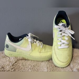 Nike Air Force One (Kids Size 6Y)